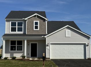 1212 Lake Forest Dr, Hebron, OH 43025