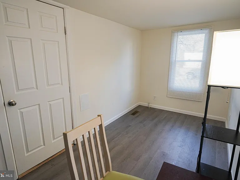 231 Newton St #A — Photo 38