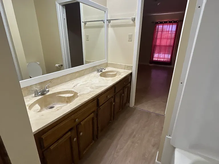 558 S Flannery Rd #B — Photo 6