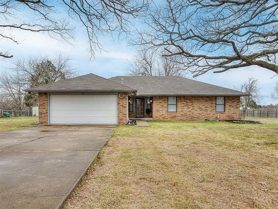 1st image of 515 Ridgecrest Dr