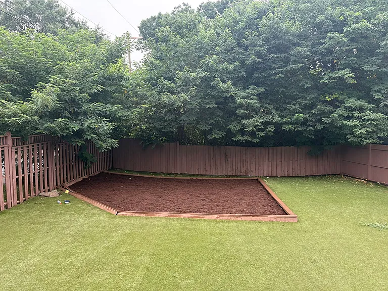 701 McDonald Ave — Photo 33