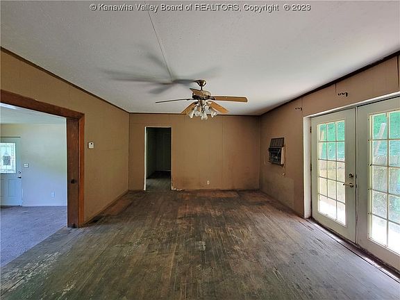 5th image of 288 Campbells Creek Dr