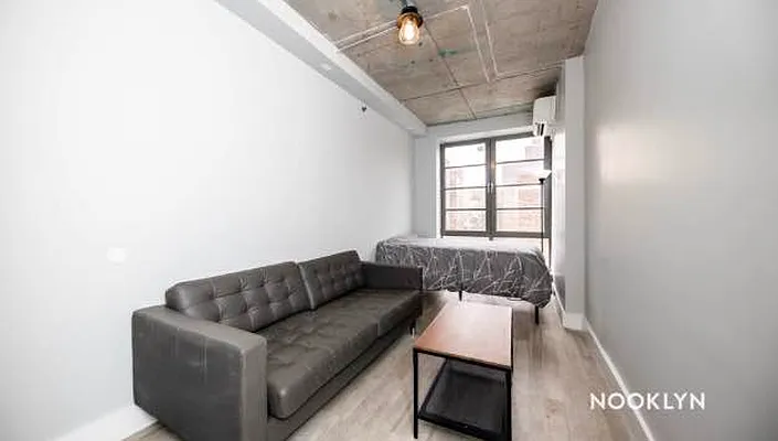 Rented by Nooklyn NYC LLC | media 22