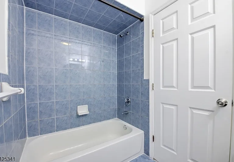20 Wakeman Ave — Photo 9