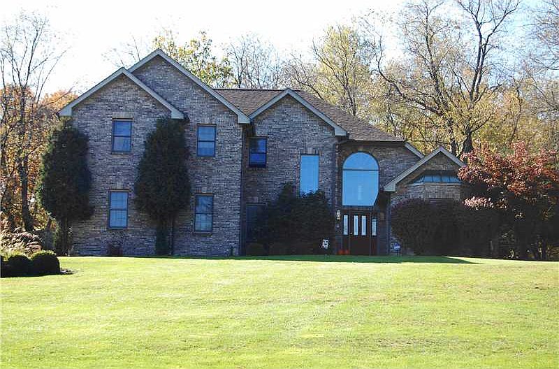 1st image of 310 Woodmont Dr