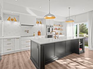 Wilkinson Ridge, Saanich, BC V8Z 5C3