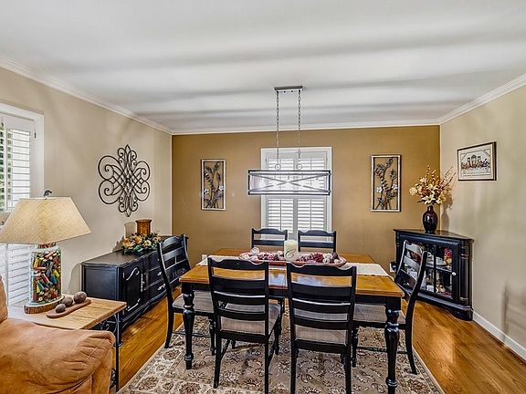 5th image of 248 Greengate Ln