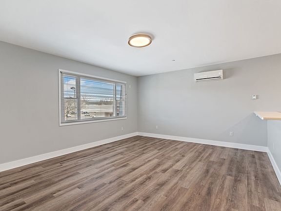 4th image of 256 Captain Thomas Blvd APT 202