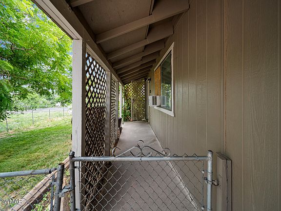 5th image of 125 S Hamblin St