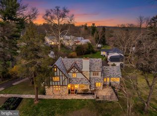 24 Golf View Rd, Doylestown, PA 18901