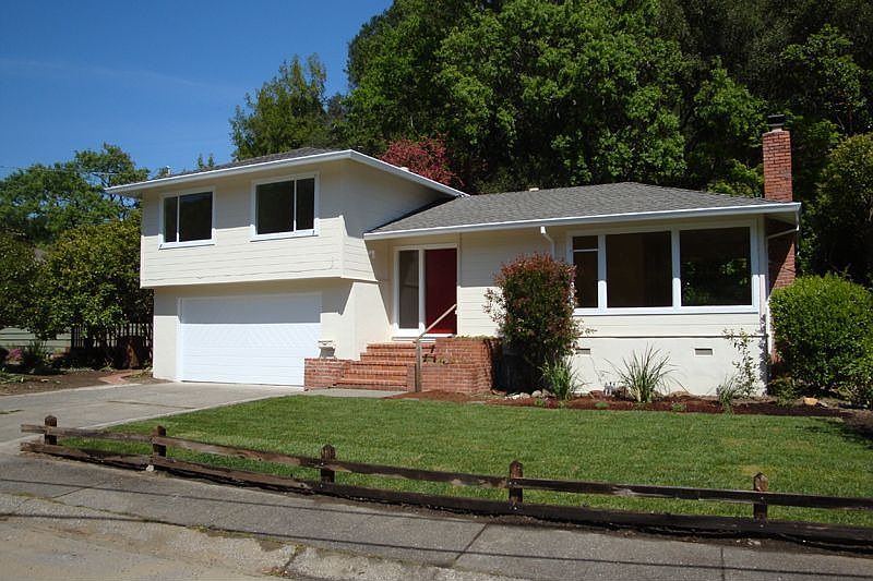 1st image of 20 Gregory Dr