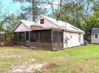 5390 Webb St, Graceville, FL 32440