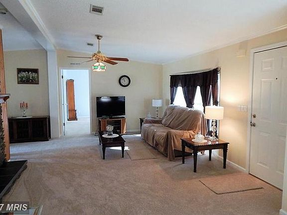 2nd image of 21091 Seigen Ln