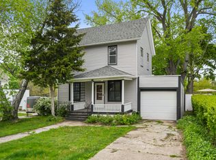 1340 Crosby St, Rockford, IL 61107