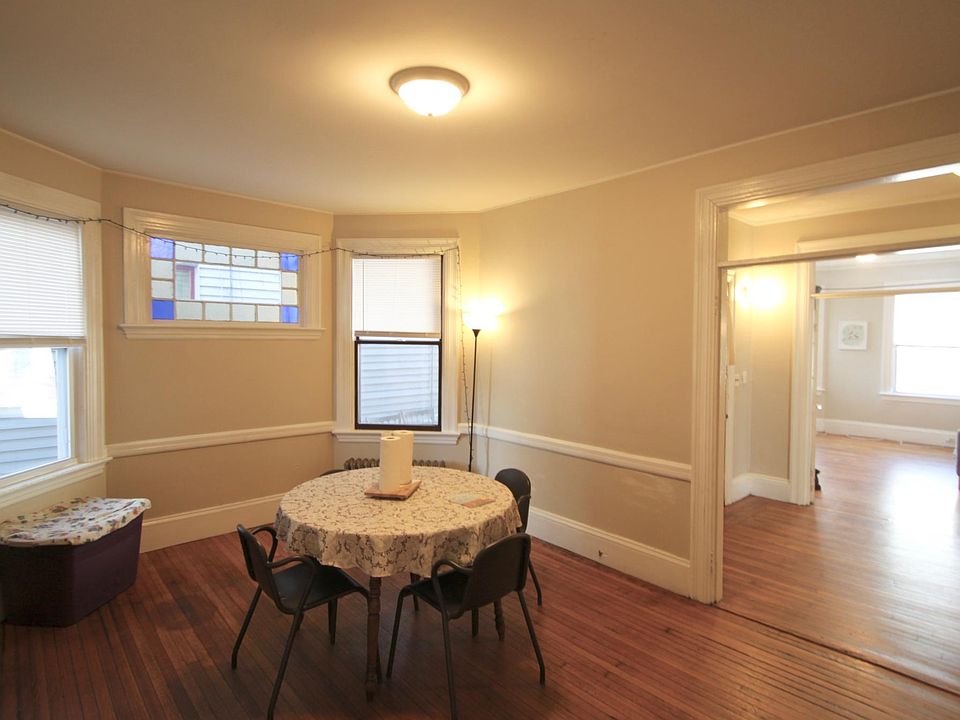 1st image of 155 Vinton St #1
