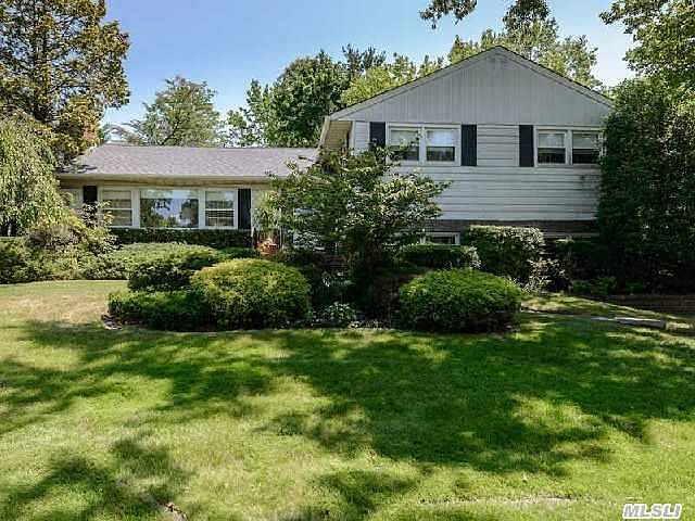1st image of 22 Woods Ln