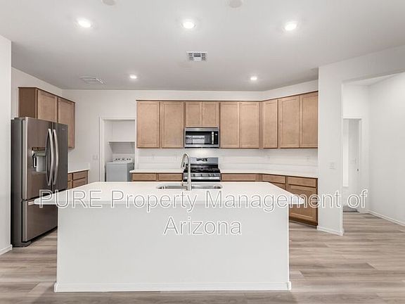 4th image of 17614 W Oberlin Way