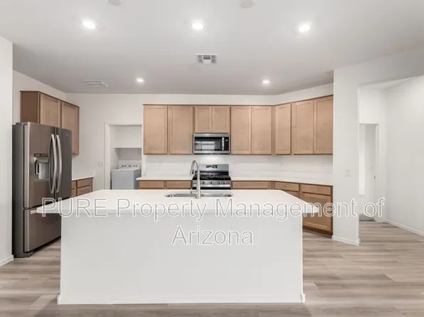 17614 W Oberlin Way, Surprise, AZ 85387