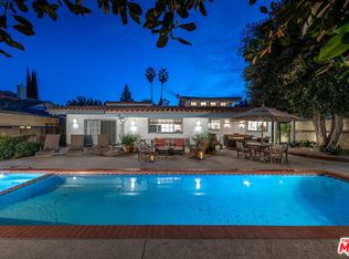 15927 Dickens St, Encino, CA 91436