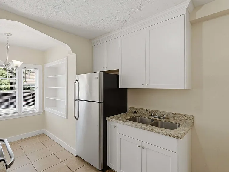 Ladywood Apartments — Photo 19