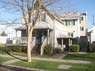 615 S Oakes St APT 3, Tacoma, WA 98405