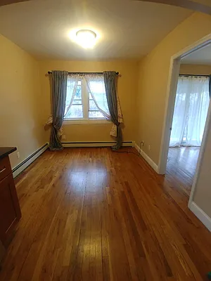 Rented by Argy Realty Inc | media 6