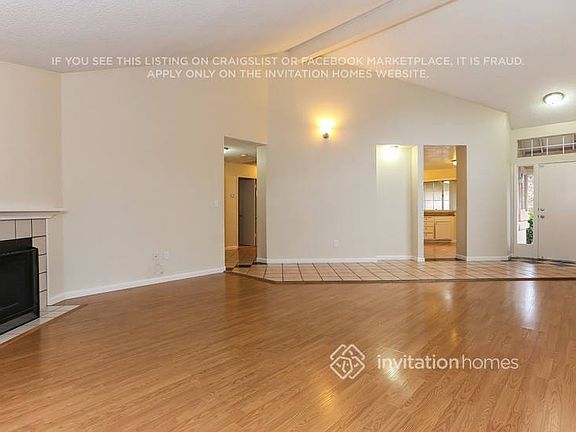 3rd image of 1080 Mission Cir