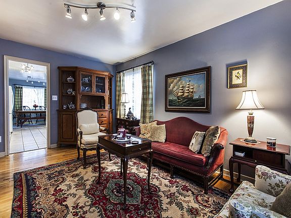 2nd image of 2478 E Elm Ave