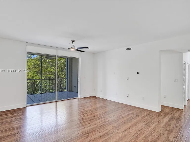 9725 NW 52nd St #406 — Photo 12