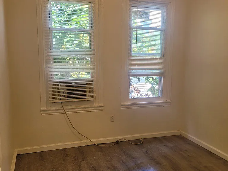 2334 N Gratz St — Photo 11