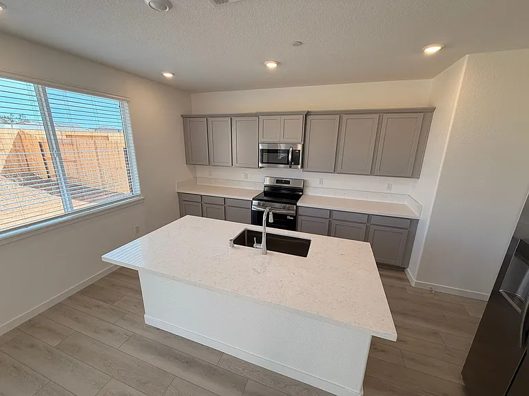 12629 Hereford Ave — Photo 13