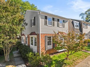 4947 McFarland Ct, Fairfax, VA 22032