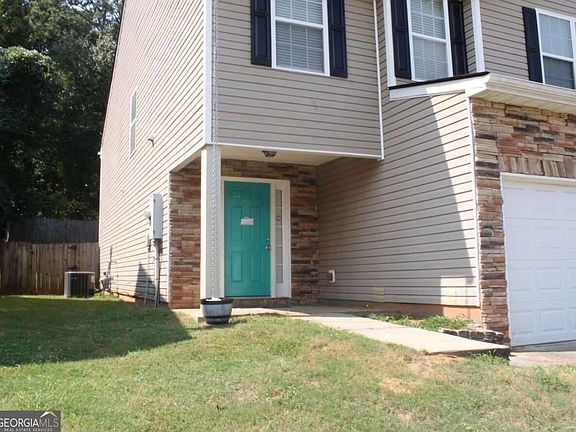 5th image of 7809 Newbury Dr