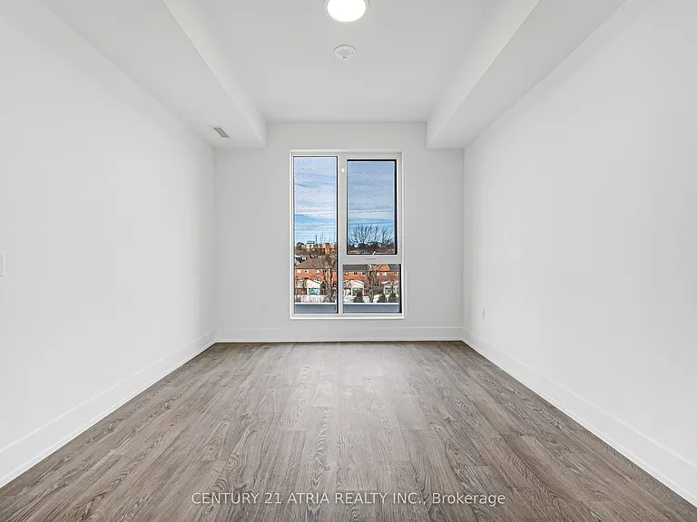 858 Dupont St #318 — Photo 23