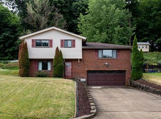 3663 Maplevue Dr, Bethel Park, PA 15102
