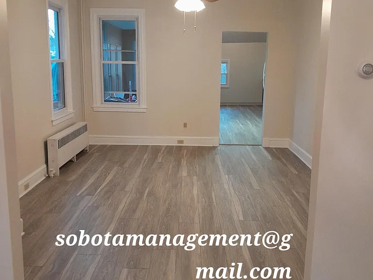 441 New St — Photo 8