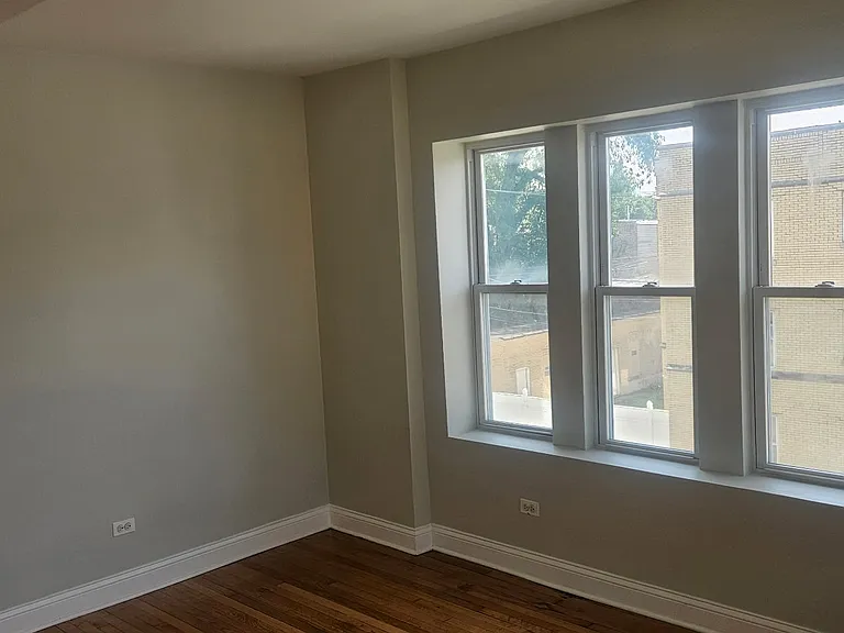 9159 S Loomis St #2 — Photo 3