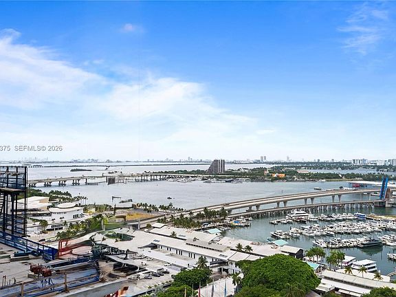 2nd image of 244 Biscayne Blvd APT 2306