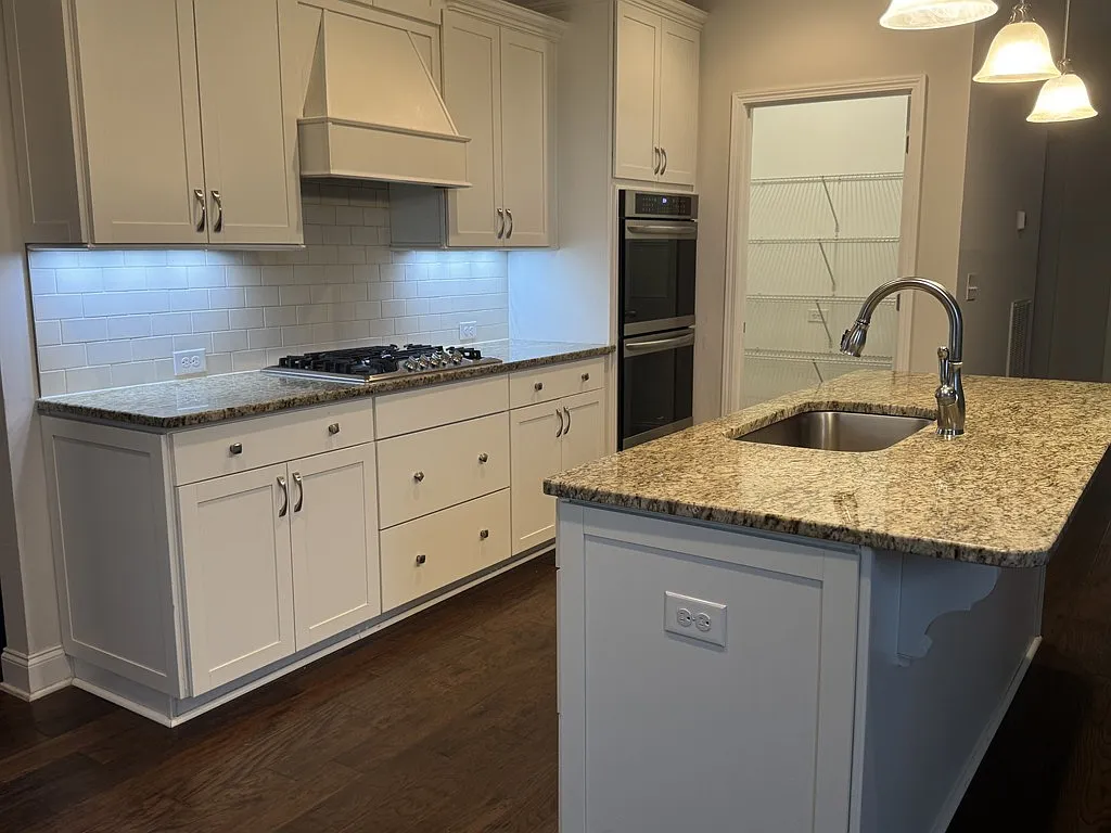 4 bed, 2659 sqft, $3,899 — Photo 4