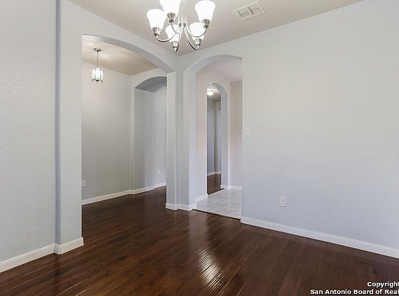 4th image of 3731 Brittany Oaks