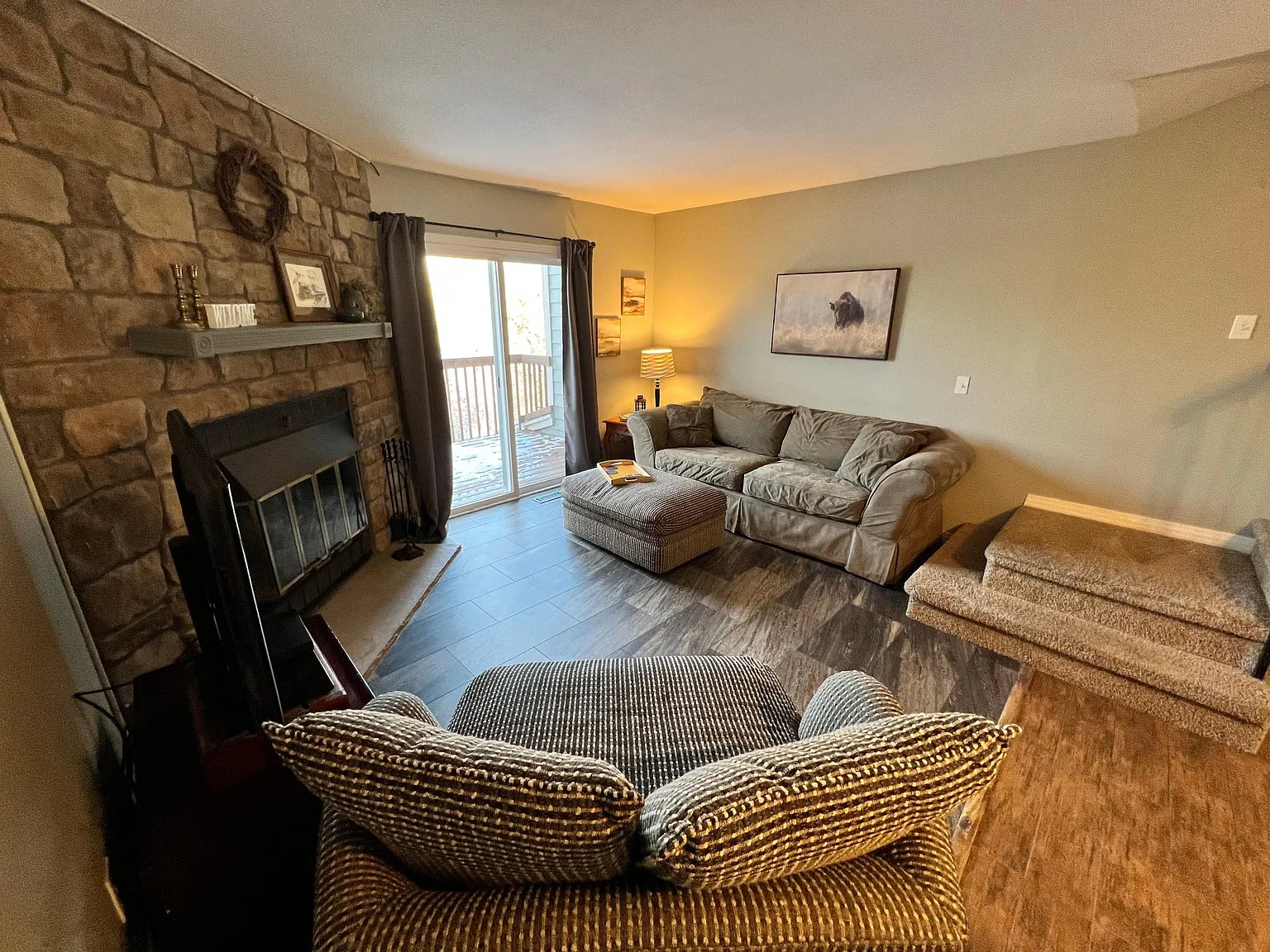 3 bed, 1595 sqft, $2,595 — Photo 4