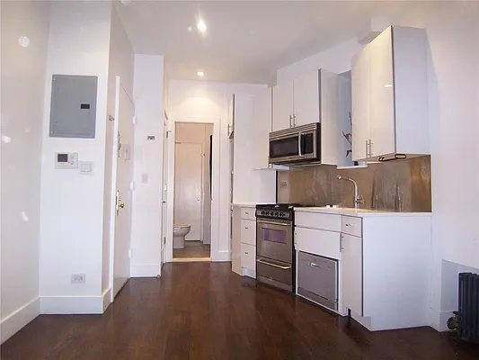 Rented by Maz Group NY | media 7