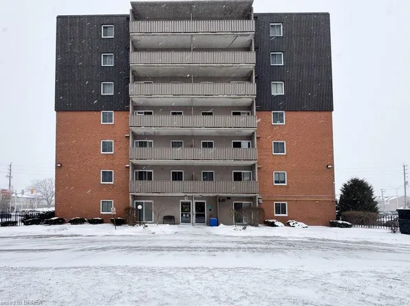 1100 Jalna Blvd #304, London, ON N6E 2M2