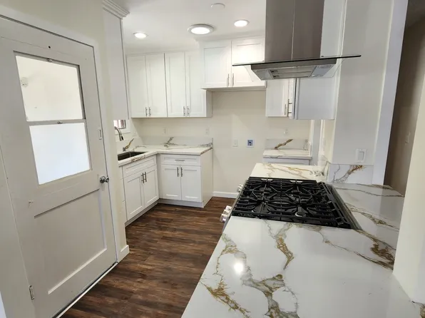 11491 Saticoy St, North Hollywood, CA 91605