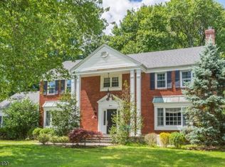 11 Vultee Dr, Florham Park, NJ 07932