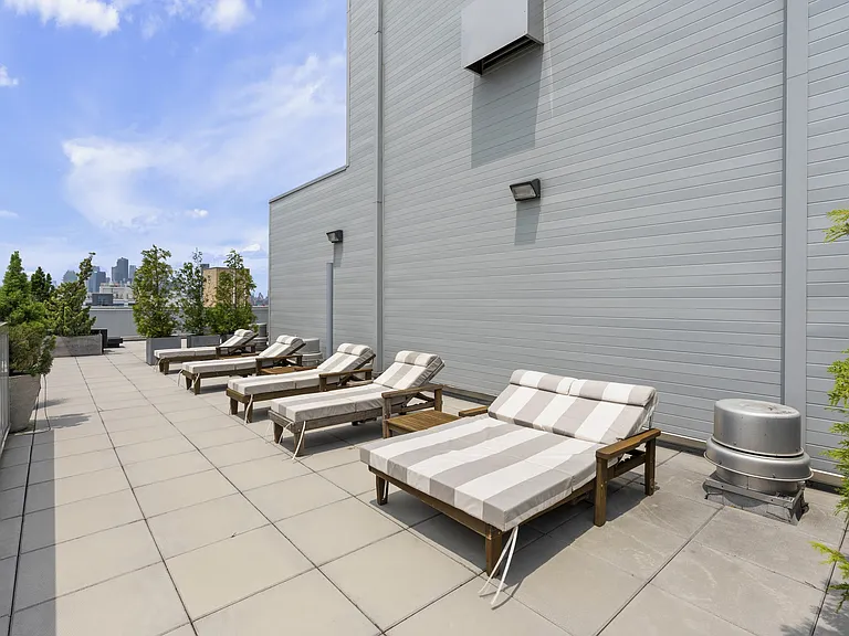 52-05 Queens Blvd #7F — Photo 8