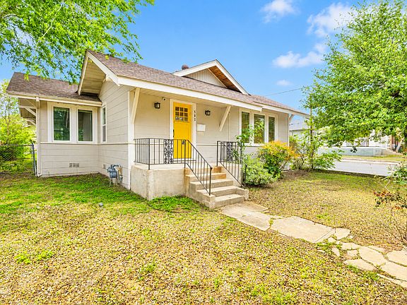2nd image of 502 E Courtland Pl