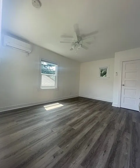 2127 Glendale Blvd — Photo 4