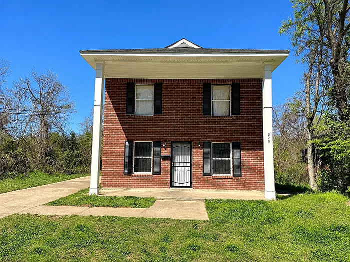 5 bed, 2.0 bath, $1,900 — Photo 1