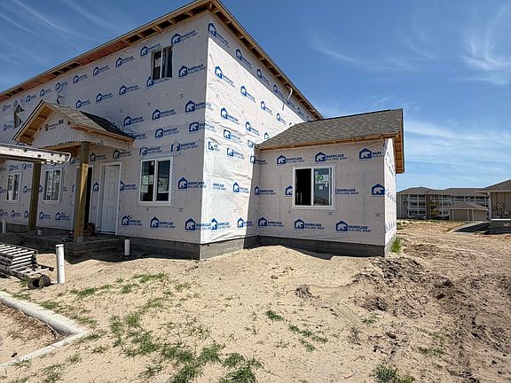 3rd image of 650 Cedar Point Boulevard #F6